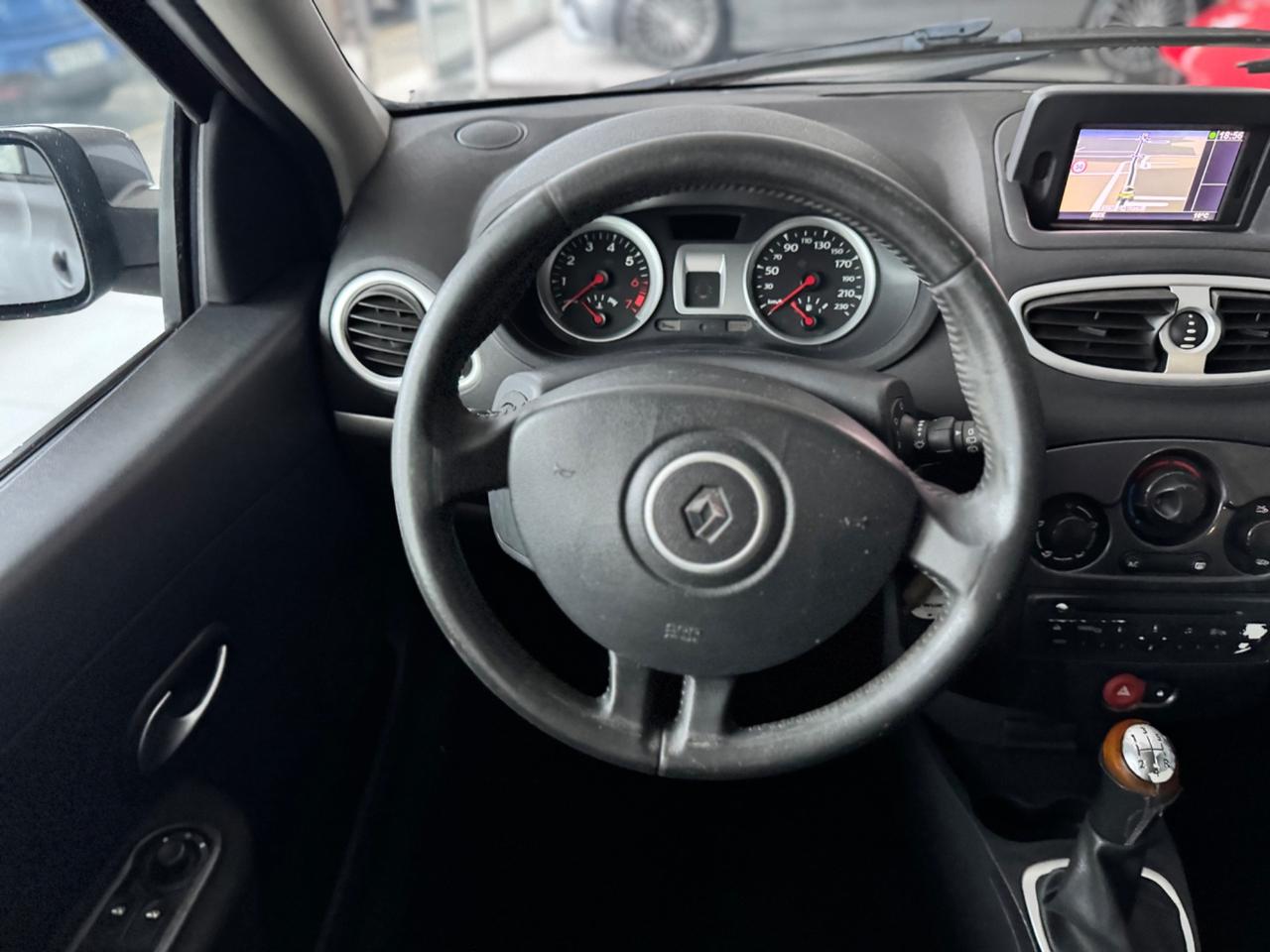 Renault Clio 1.2 16V 5 porte Dynamique