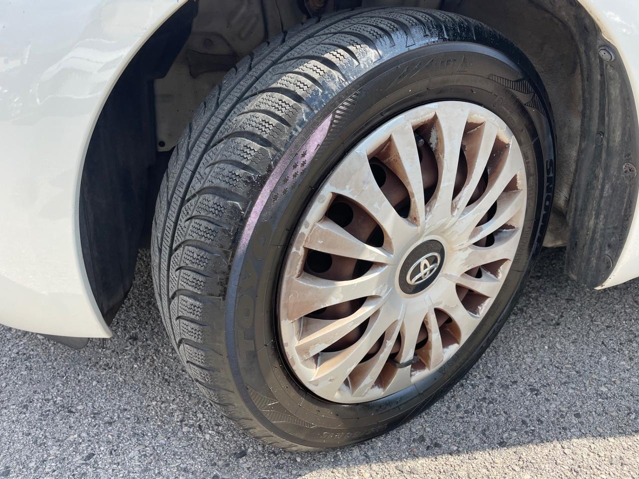 Toyota Yaris 1.0 5 porte