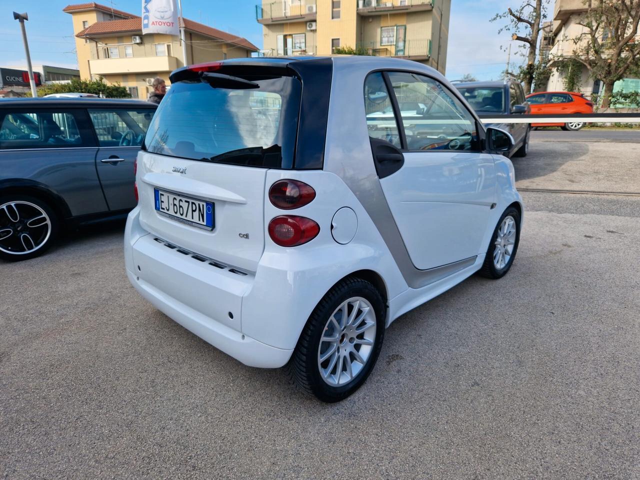 Smart ForTwo 800 40 kW coupé passion cdi