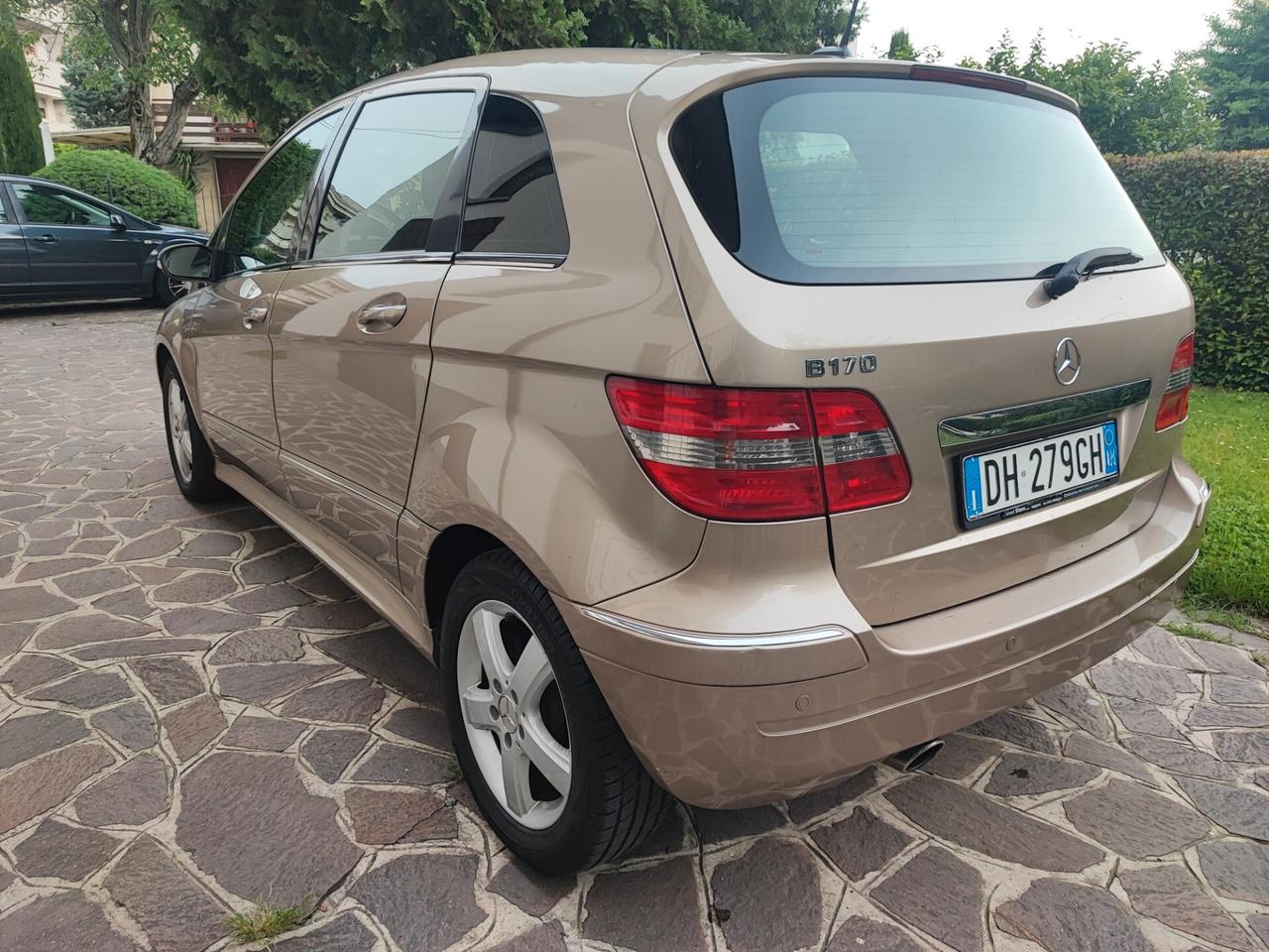 Mercedes-benz B 170 Sport 1.7 Benz automatico neopatentati