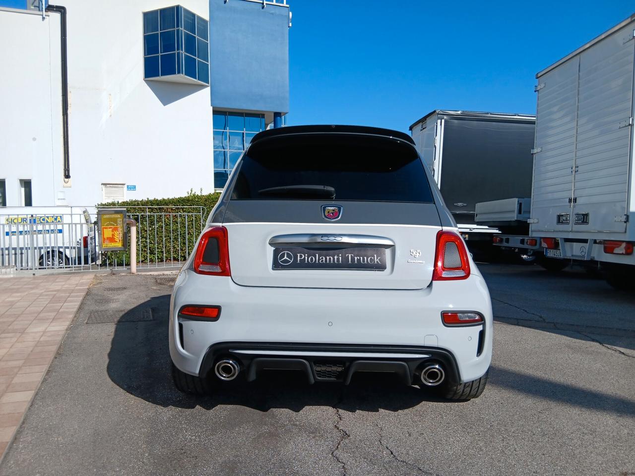 C330 - Abarth 595 1.4 Turbo T-Jet 165 CV Turismo 70°Anniversario