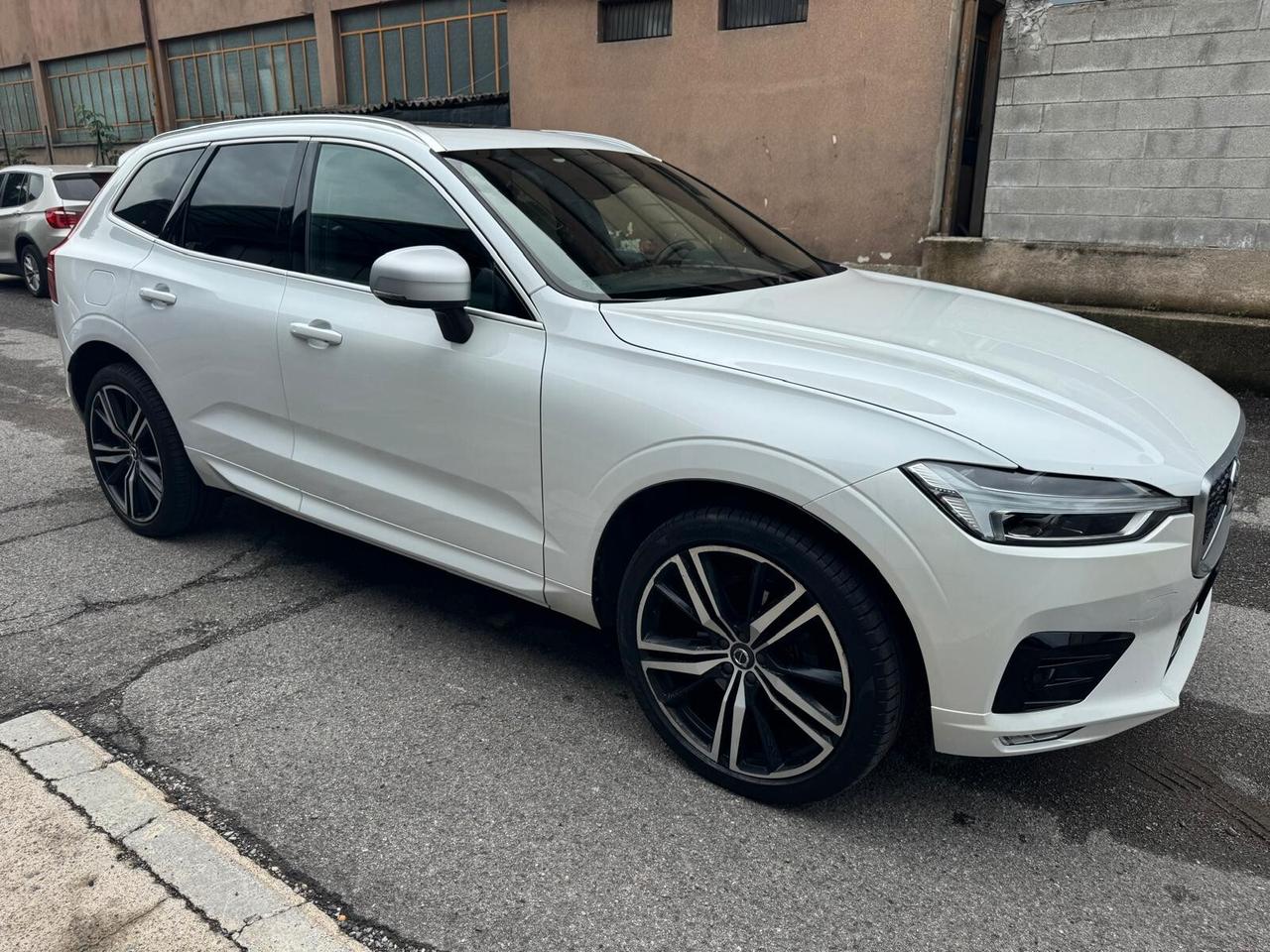 Volvo XC 60 XC60 D4 AWD Geartronic R-design