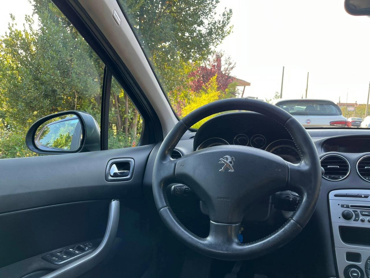 Peugeot 308 1.6 e-HDi 112CV S&S 5p. Access
