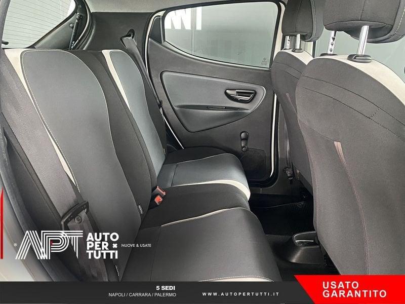 Lancia Ypsilon Ypsilon 0.9 t.air Elefantino ecochic metano 80cv E