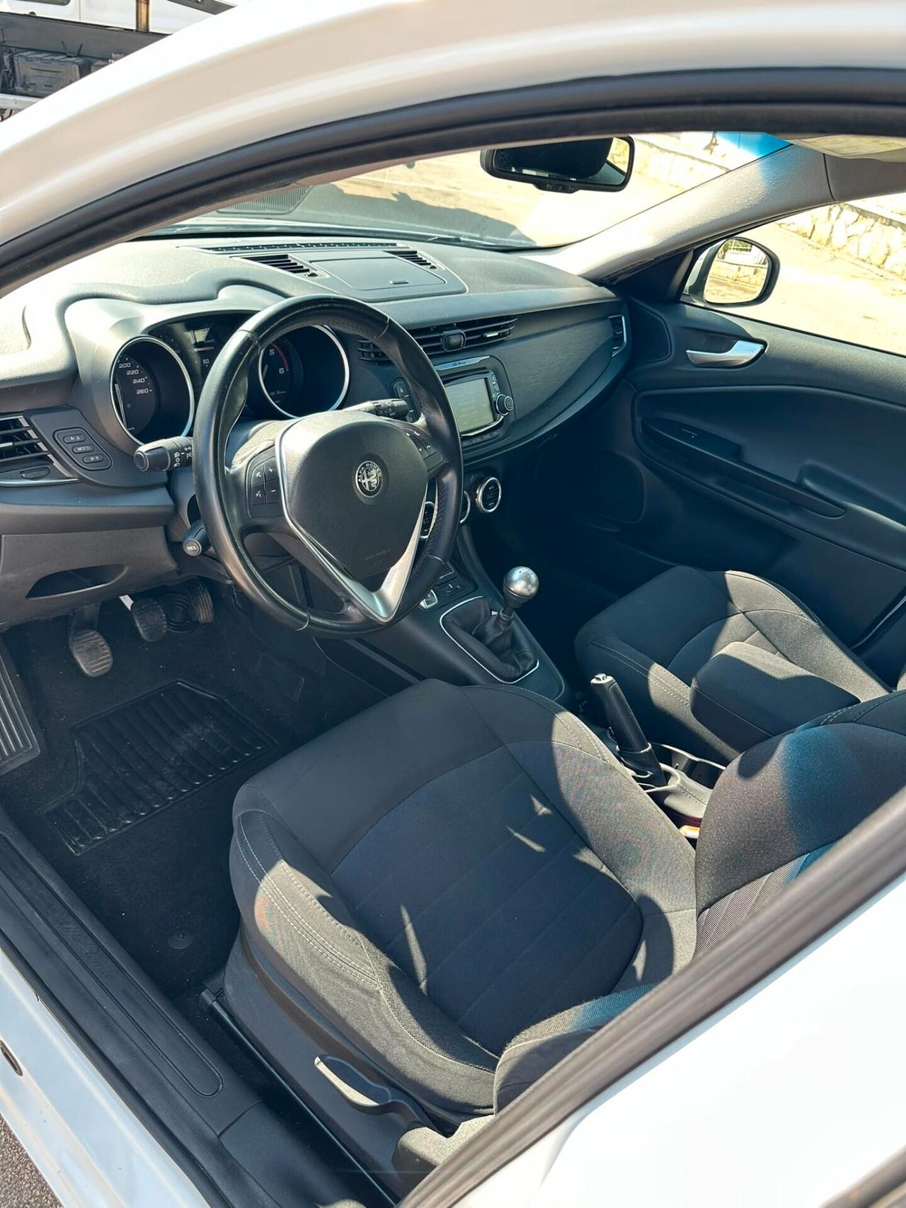 Alfa Romeo Giulietta 1.6 JTDm 120 CV