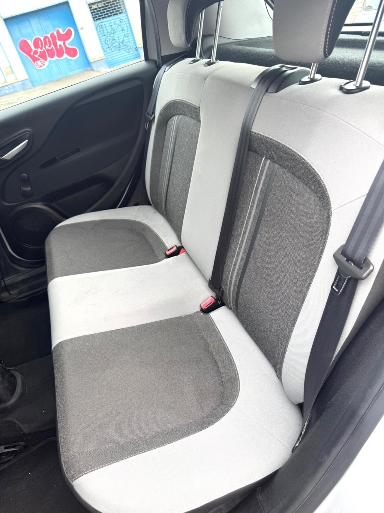 Fiat Punto 1.4 S&S 8V 5 porte Lounge