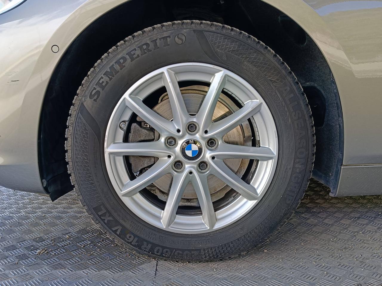 BMW Serie 2 F45 2014 Active Tourer - 218d Active Tourer auto