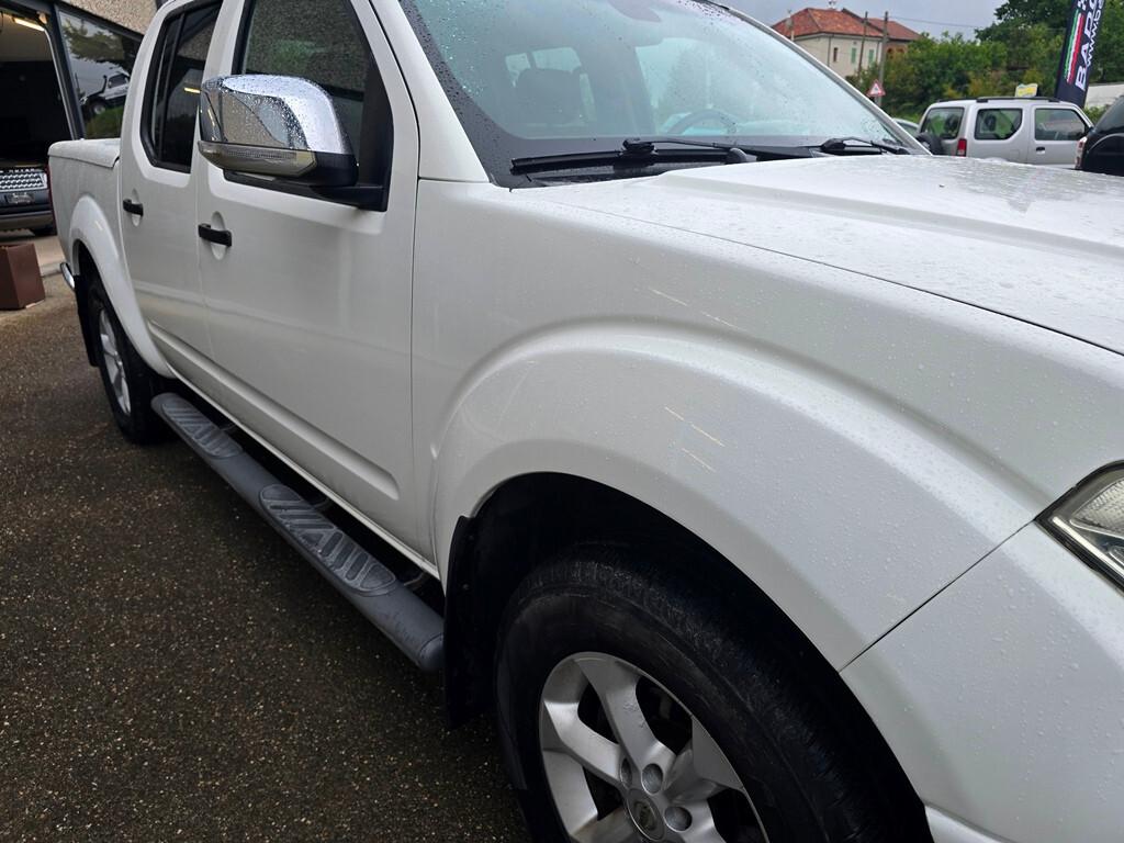 Nissan Navara 2.5 dCi 171 CV "LE"