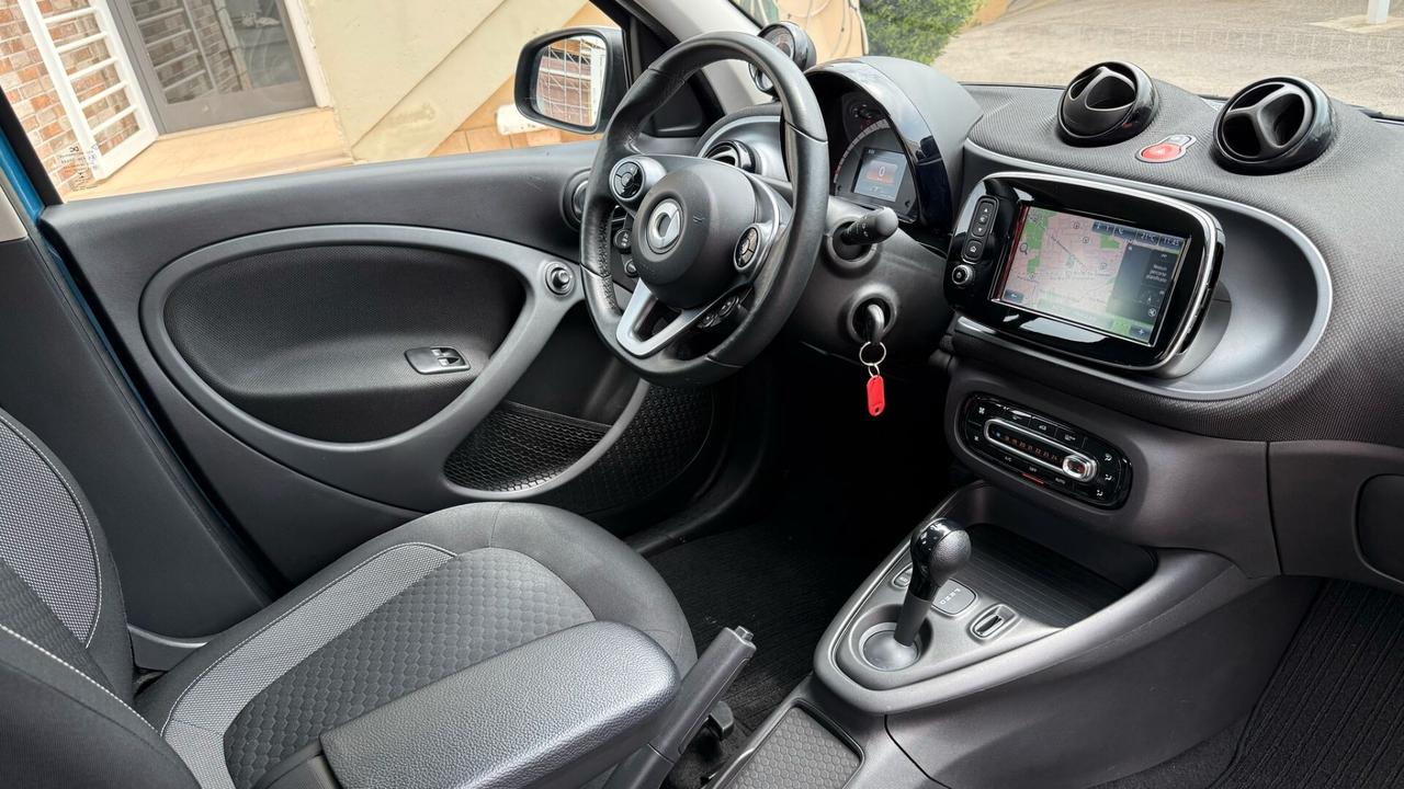 SMART FORFOUR EQ PASSION 2021