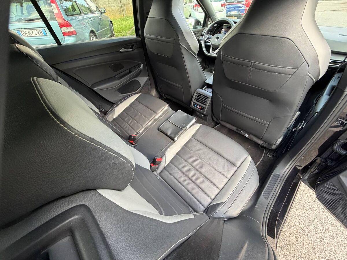 Volkswagen Golf 2.0 tdi GTD 200cv dsg