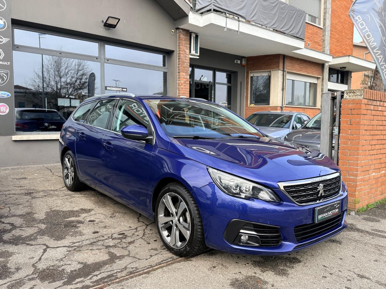 Peugeot 308 BlueHDi 130 S&S EAT8 SW Allure