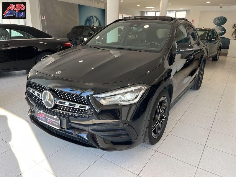 Mercedes-Benz GLA GLA 200 d Automatic Premium *Tetto*Ambient light*