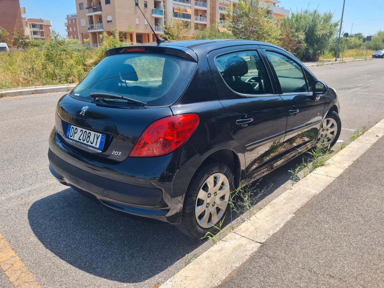 Peugeot 207 1.4 8V 75CV 5p. Energie