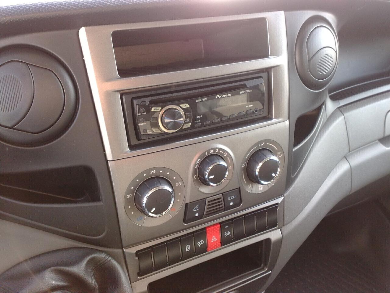 Iveco Daily 35s15 2.3hpt CASSONE FISSO - 2012