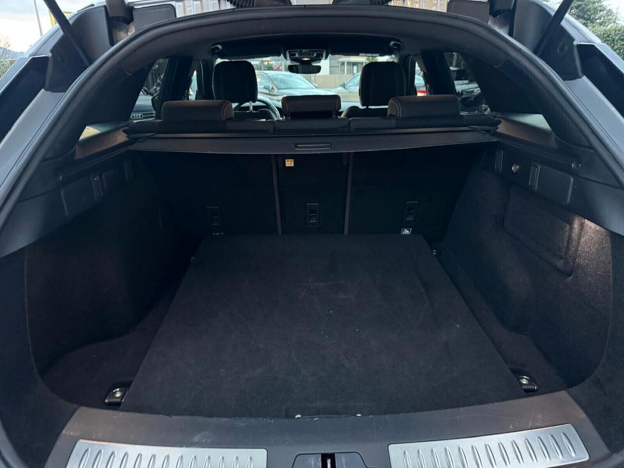 Land Rover Range Rover Velar Range Rover Velar 3.0 V6 SD6 300 CV R-Dynamic HSE