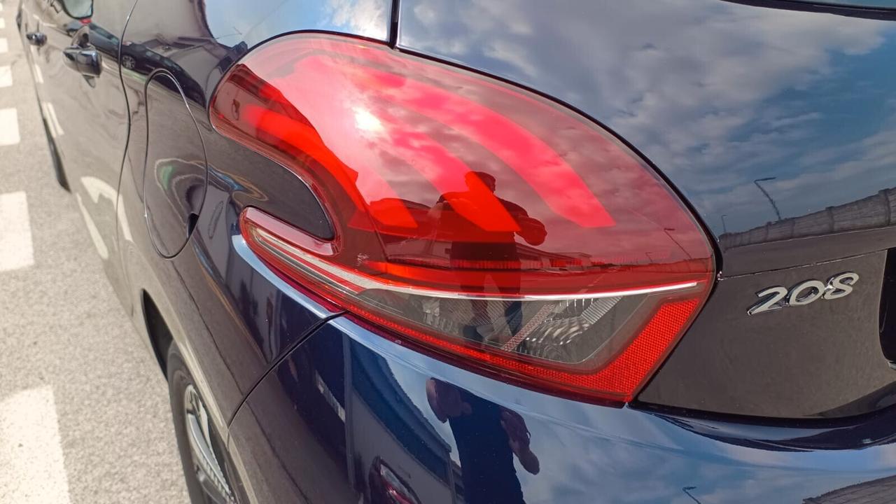 Peugeot 208 PureTech 82 5 porte Allure