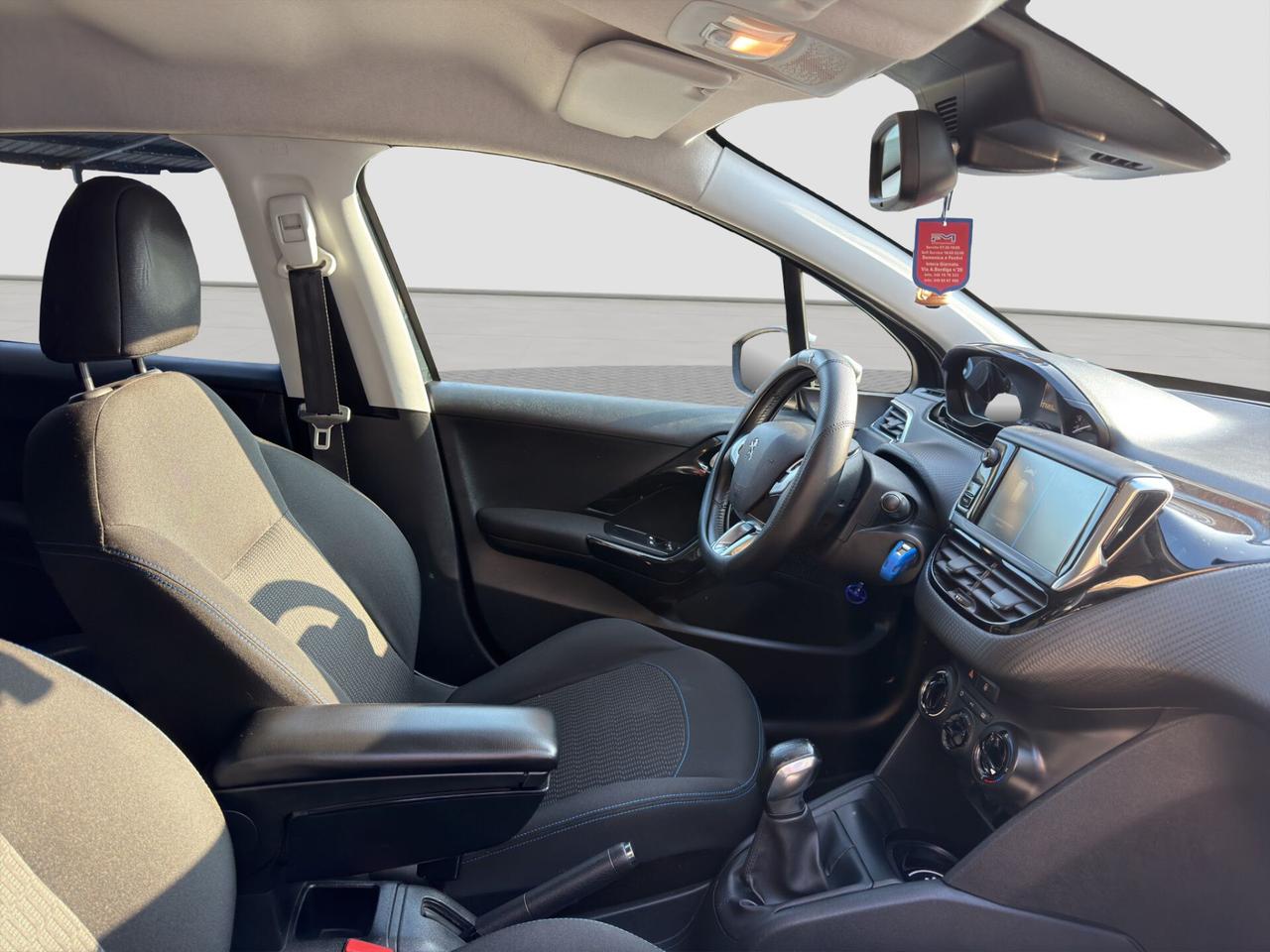 Peugeot 208 5p 1.2 puretech 80cv Signature 2019