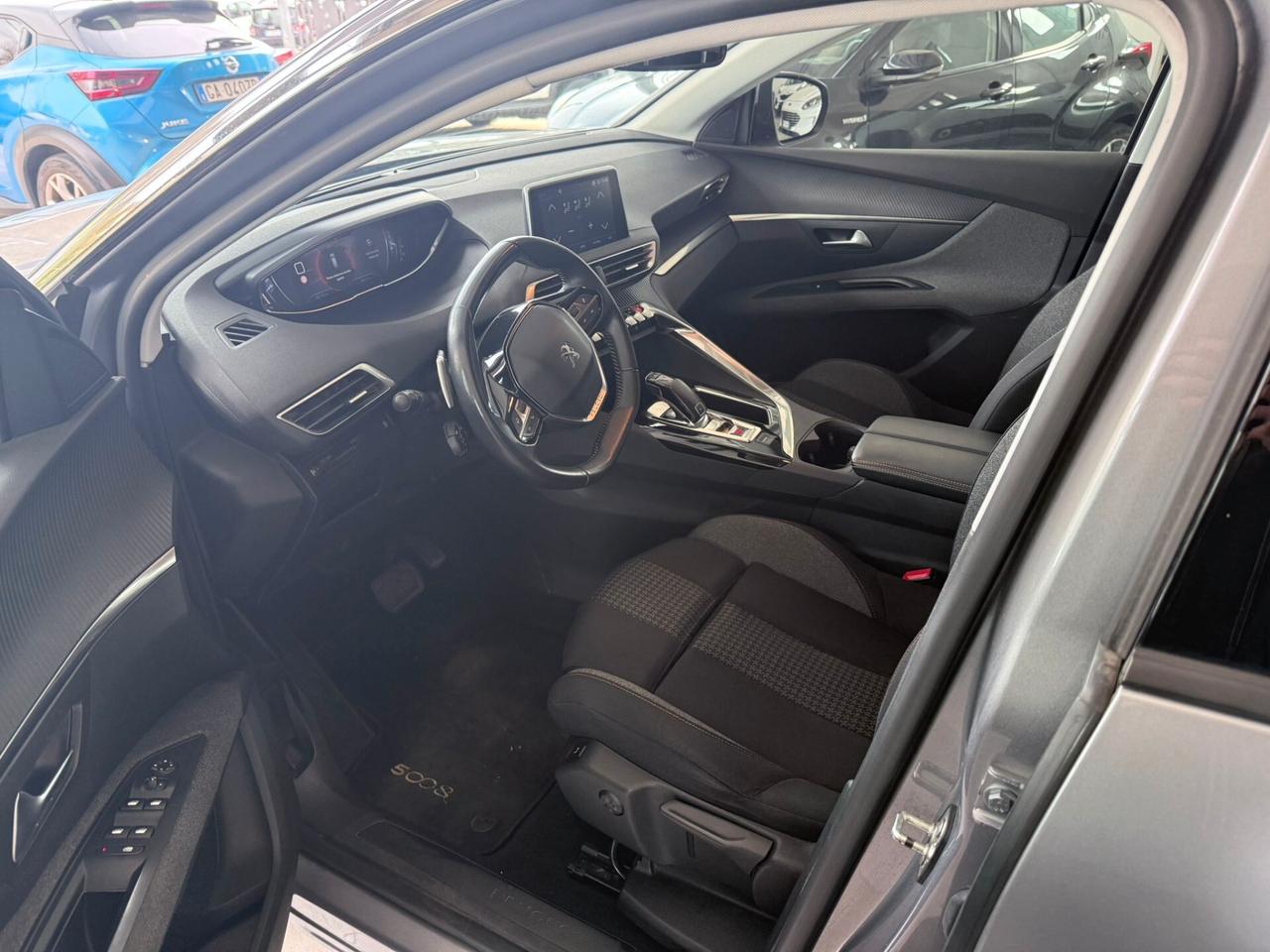 Peugeot 5008 BlueHDi 130 S&S Crossway