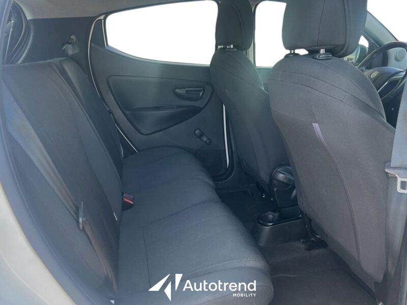 Lancia Ypsilon 1.0 FireFly 70 CV Hybrid Ecochic Gold S&S