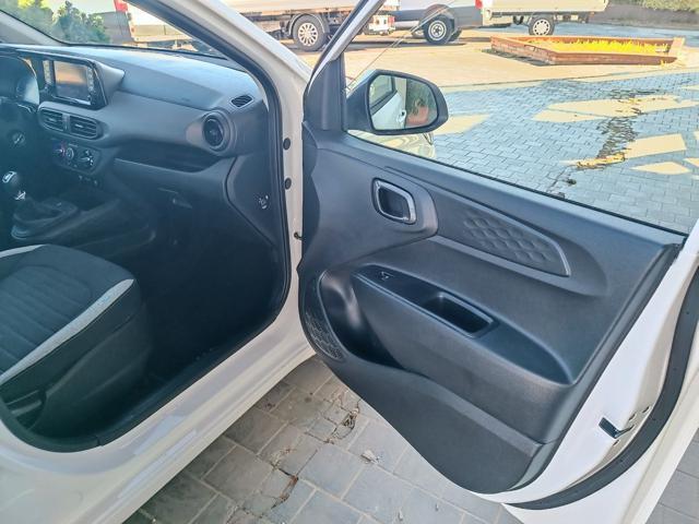 HYUNDAI i10 1.0 MPI Connectline