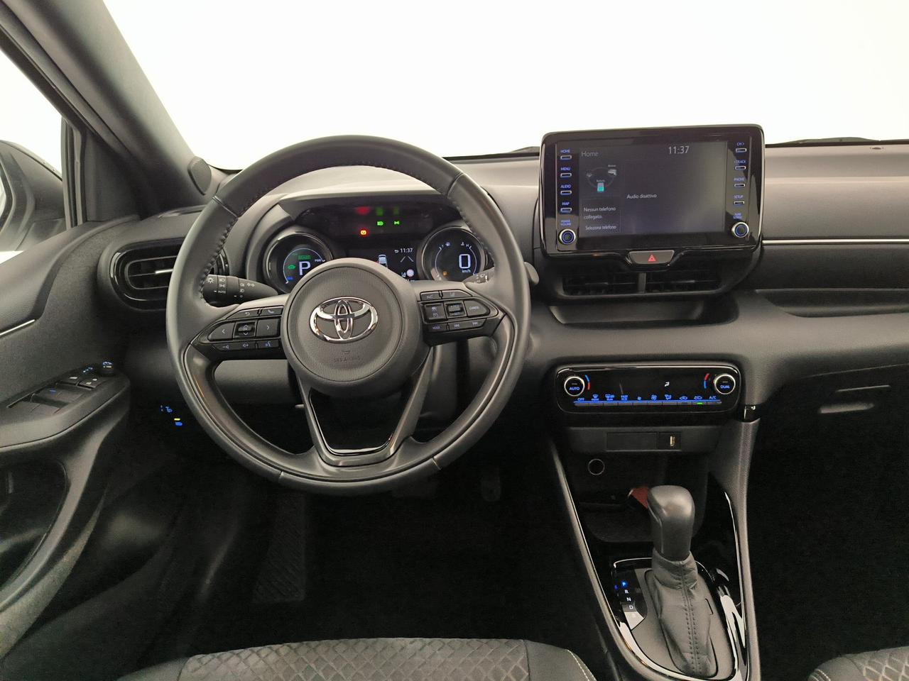 Toyota Yaris 1.5h lounge