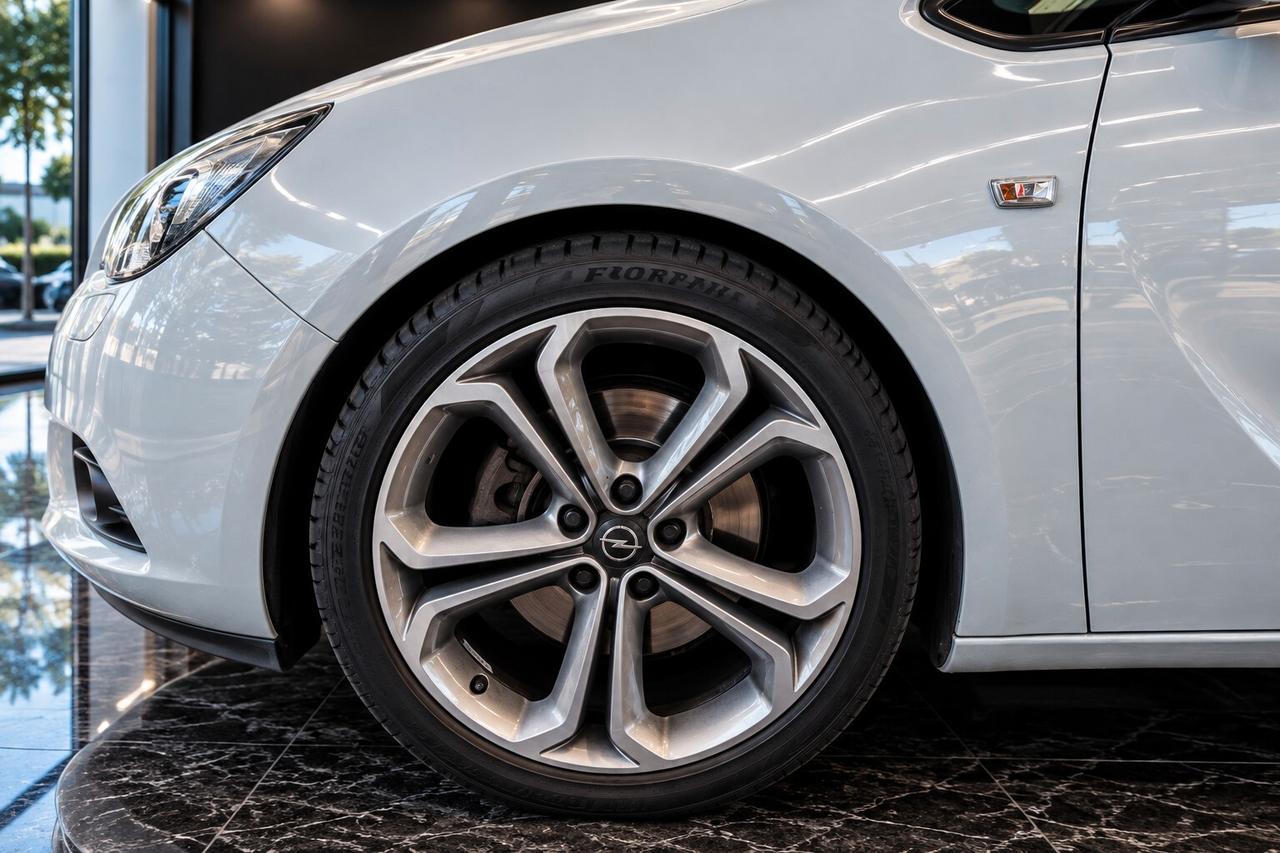 Opel Astra GTC 2.0 CDTI 165CV S&S 3 porte Cosmo S
