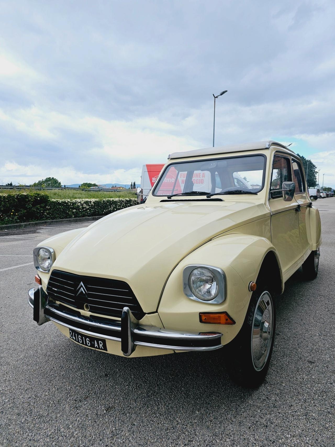 Citroen 2CV 6 Special Diane