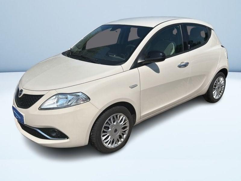 Lancia Ypsilon 1.2 GOLD 69CV MY16