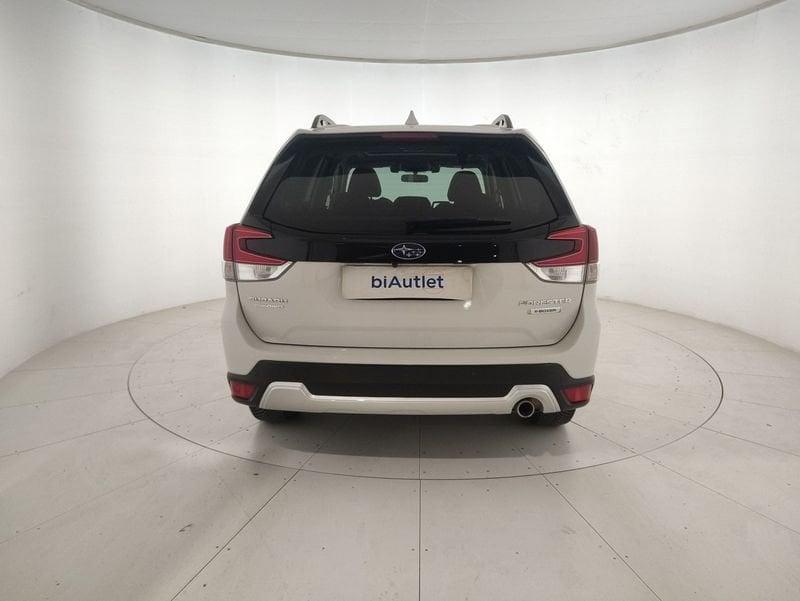 Subaru Forester 2.0i e-boxer Premium lineartronic