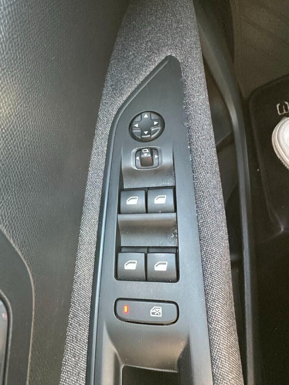 Peugeot 3008 BlueHDi 130 S&S EAT8 Active Business