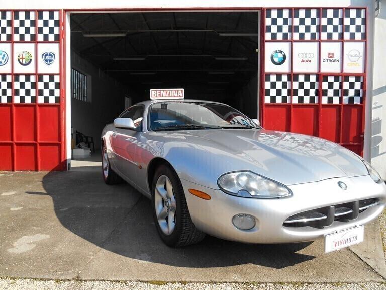 JAGUAR XK8 4.0 COUPE' ISCRITTA A.S.I CRS