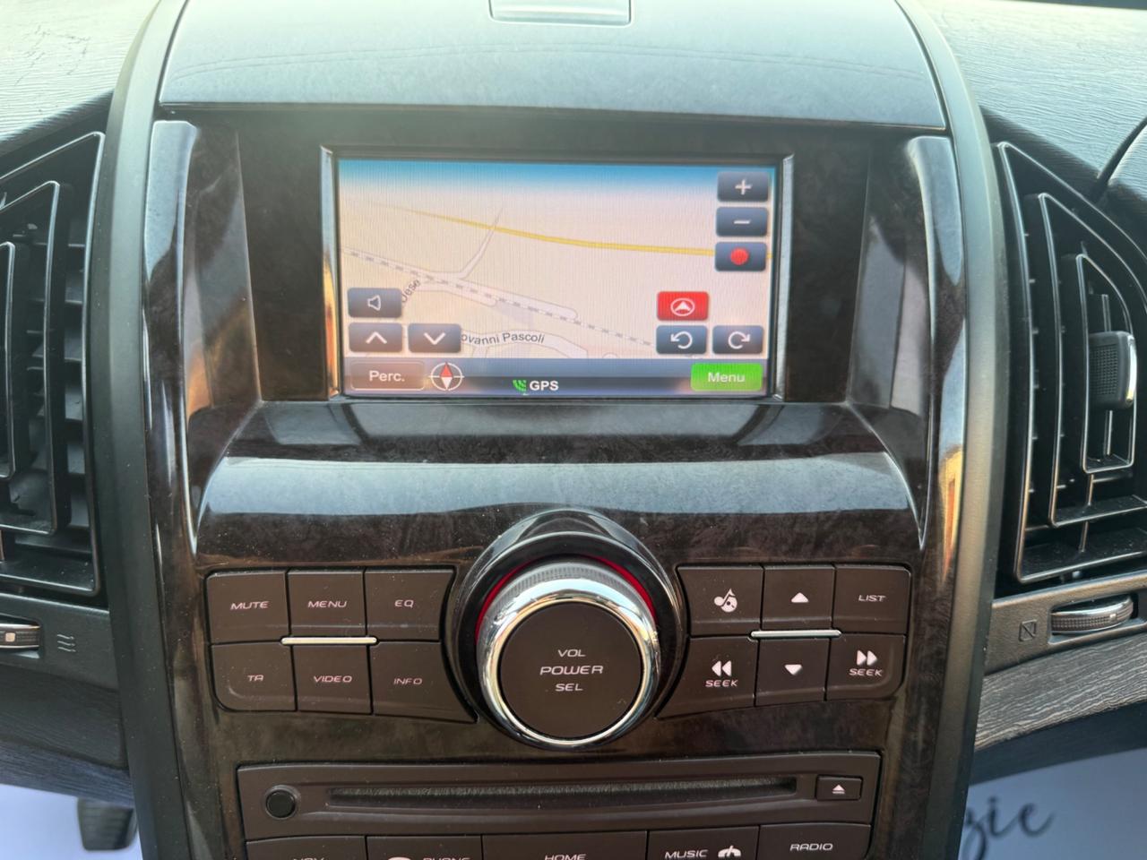 Mahindra XUV500 2.2 16V FWD W8