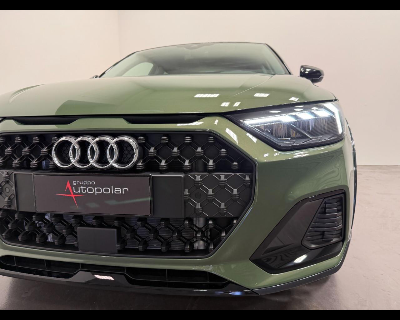 AUDI A1 ALLSTREET 30 TFSI IDENTITY CONTRAST