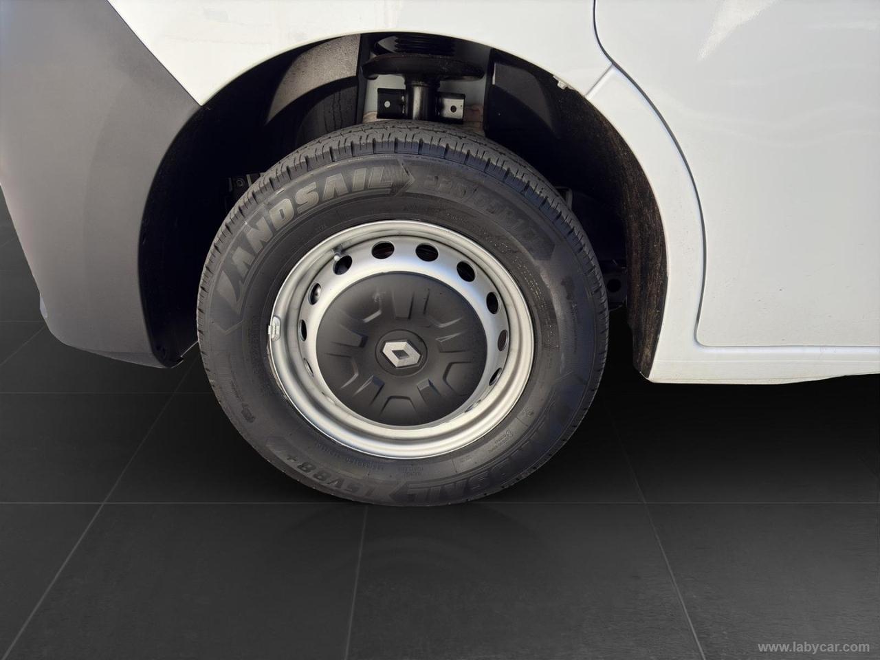 Master T28 2.3dCi135 PC-TM Furg. Ice