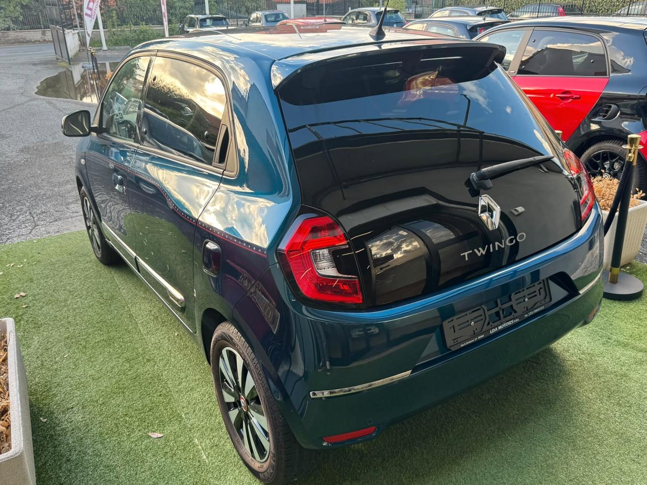 Renault Twingo 1.0 71CV SIGNATURE **PELLE NAVI SENSORI LED CAMERA GARANZIA PRONTA CONSEGNA NEOPATENTATI
