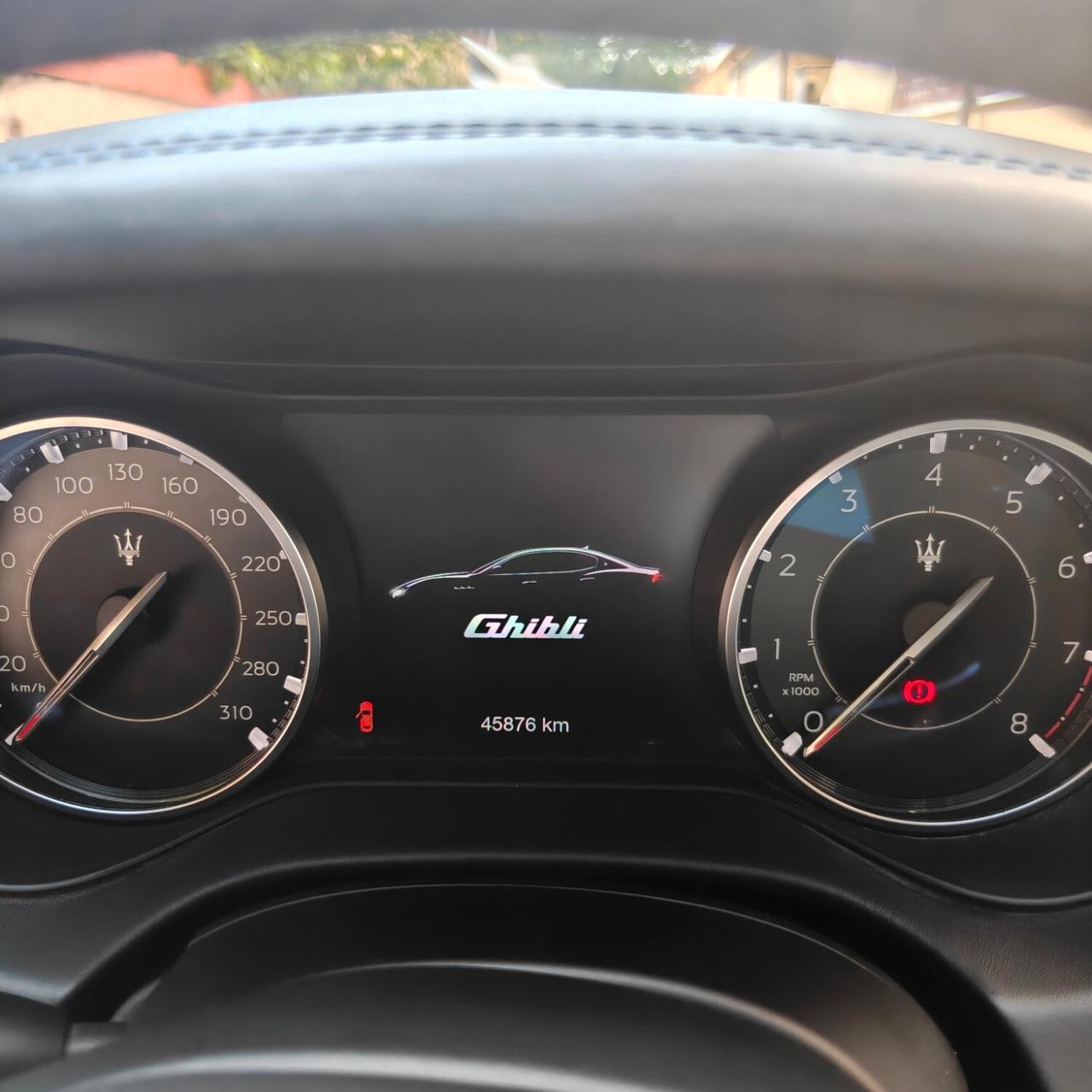 Maserati Ghibli L4 330 CV MHEV Gransport