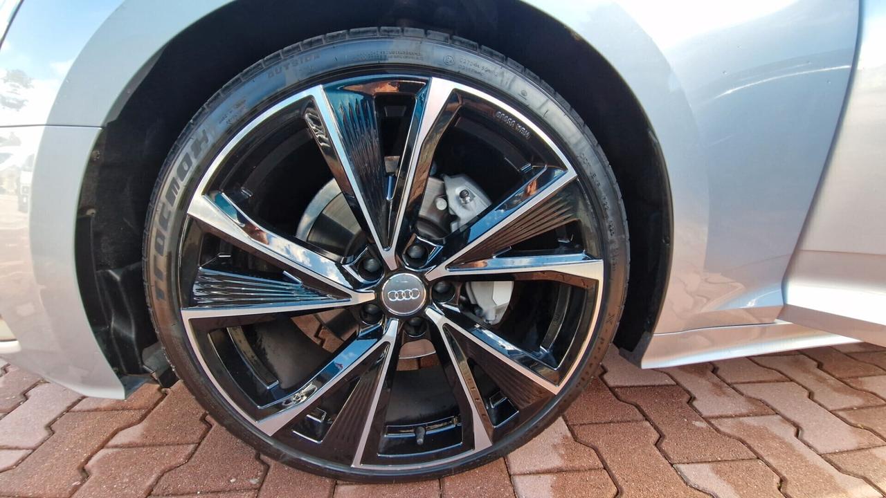 Audi A5 40 2.0 TDI 4x4 S tronic S-line edition