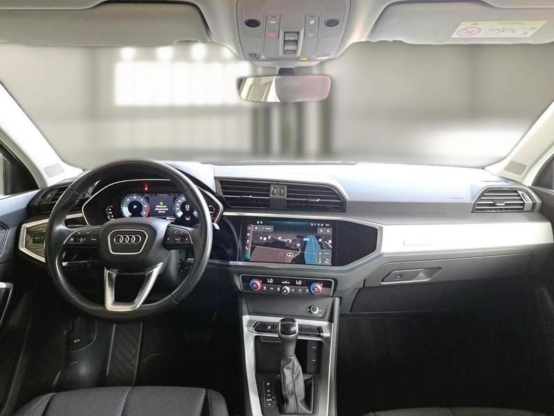 AUDI Q3 35 TDI quattro S tronic Business Advance