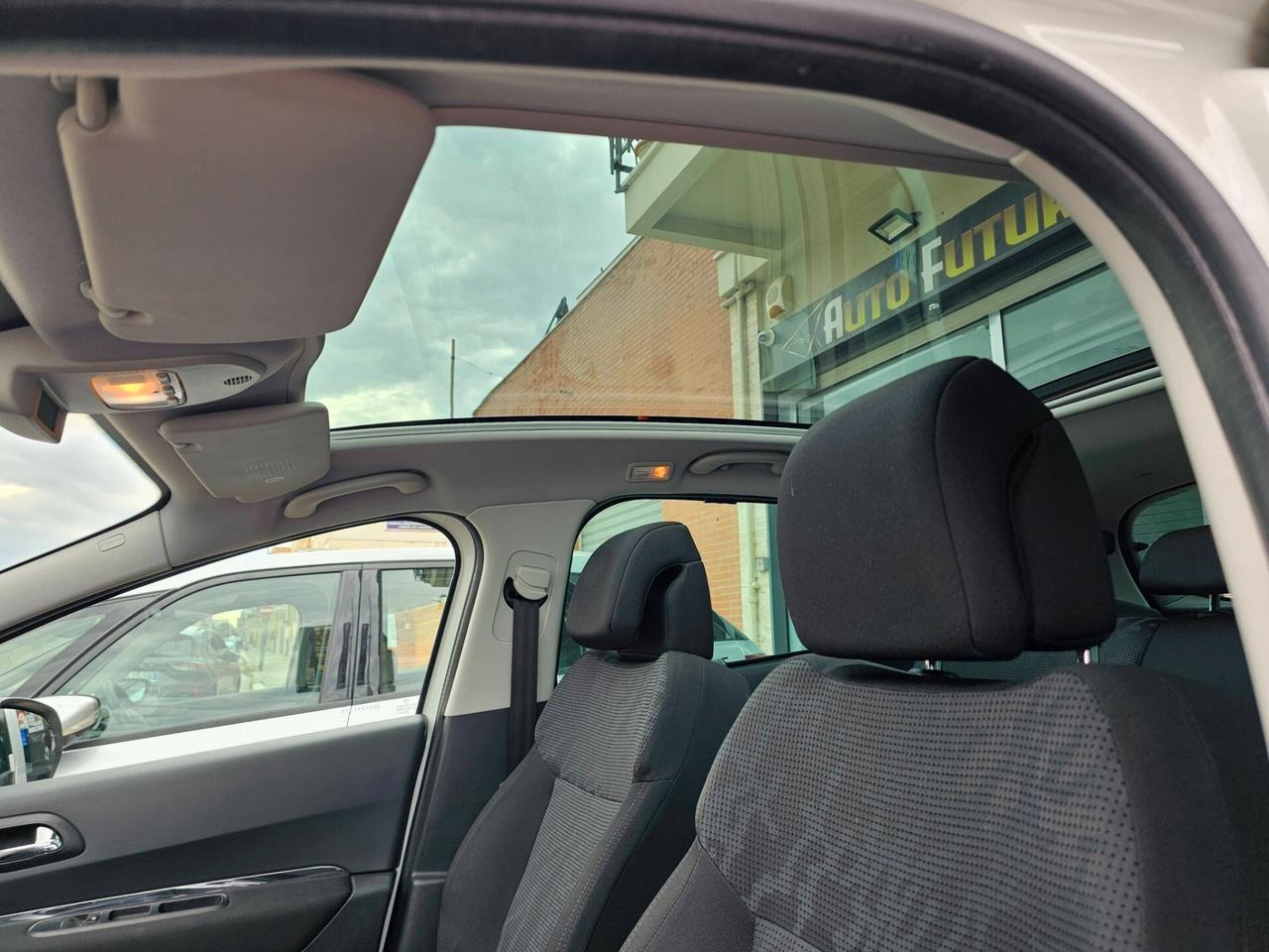 PEUGEOT 3008 1.6 HDI 112CV ACCESS PREMIUM AUTO