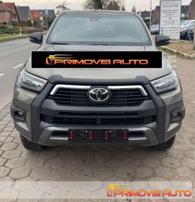 TOYOTA Hilux 2.4 D-4D A/T 4WD 4 porte Double Cab Invincible