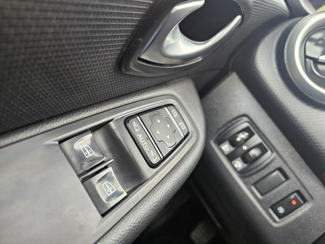 RENAULT Clio dCi 8V 75 CV 5 porte Duel