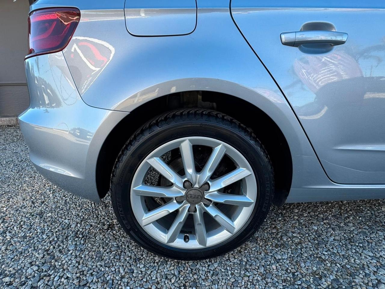 Audi A3 SPB 1.6 TDI clean diesel S tronic Ambition