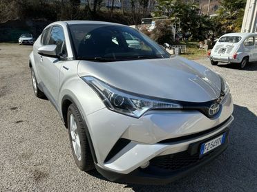 TOYOTA C-HR 1.8 Hybrid E-CVT