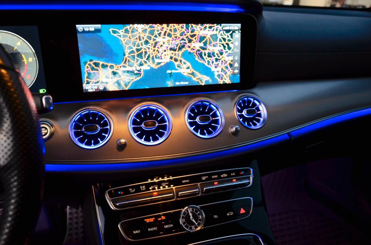 MERCEDES-BENZ E220d PREMIUM AMG 194cv AUTO, SERVICE UFF MERCEDES, UFF ITALIANA, EURO 6C, TOTAL BLACK, FARI FULL LED, RETROCAMERA, PERMUTE