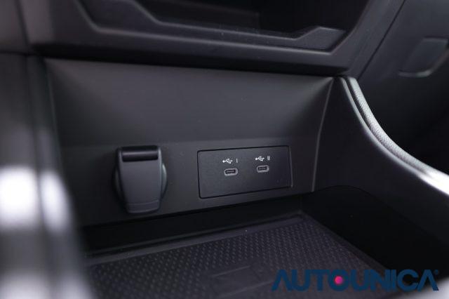 RENAULT Captur ECO-G 100 CV TECHNO FULL LED NEOPATENTATI