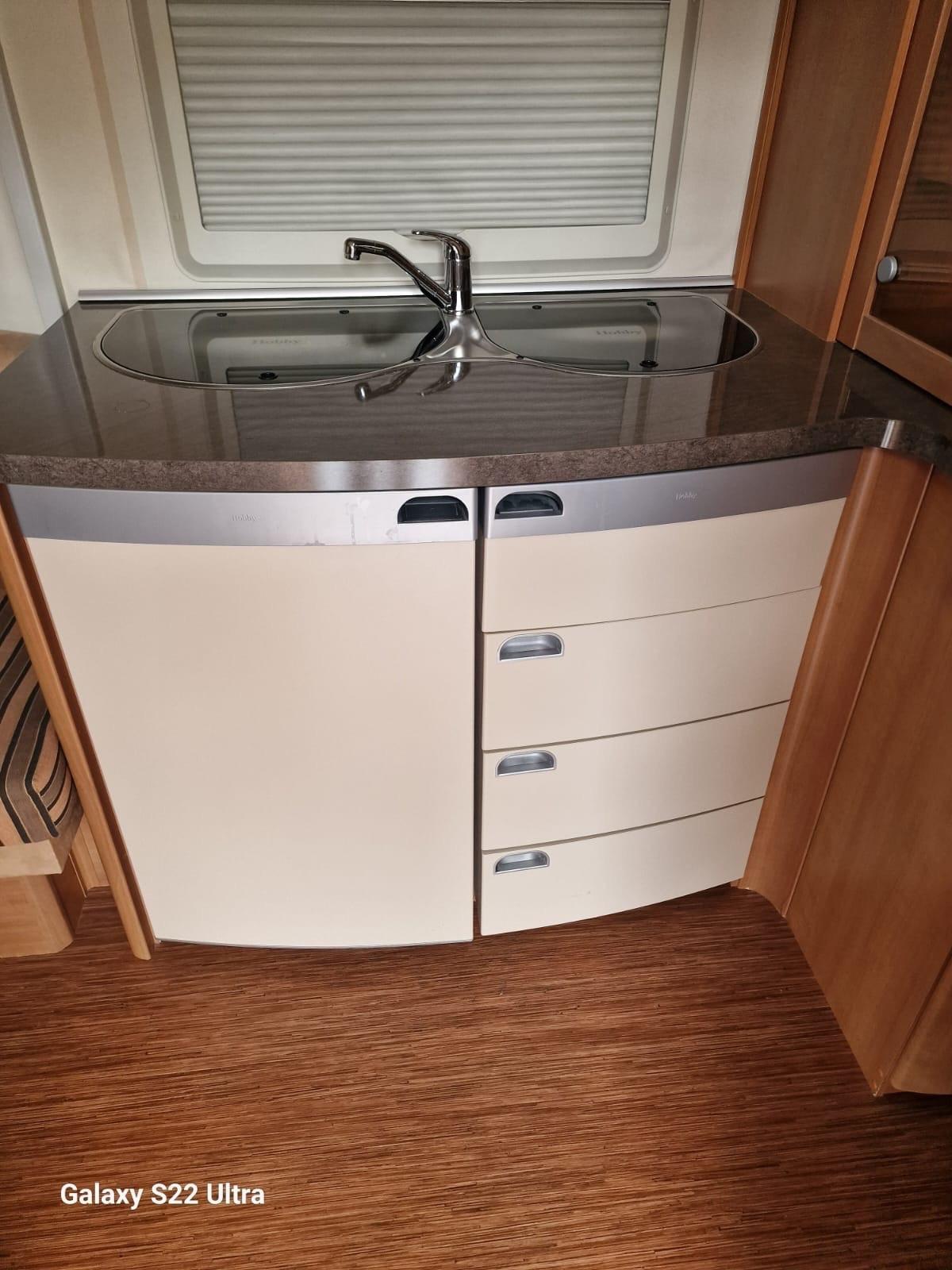 Hobby la Vita Caravan del 2010 in saldo 695