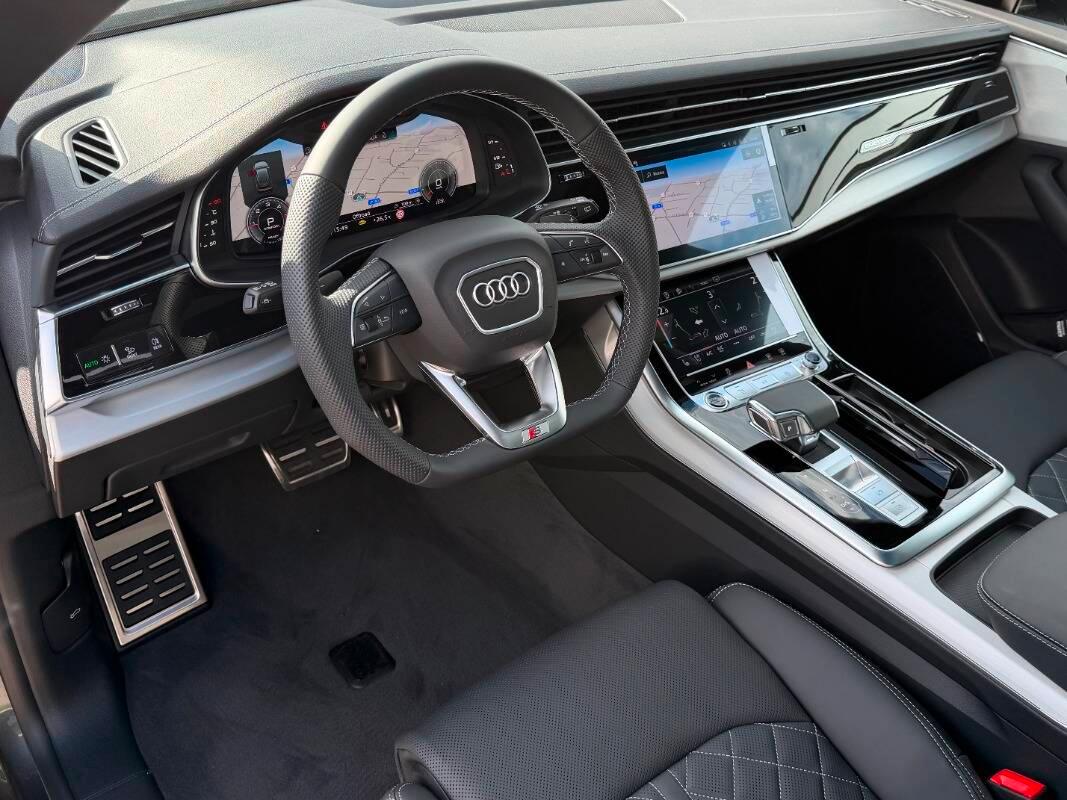 Audi Q8 3.0 tdi 286cv S line quattro Tetto Valcona Ventilati