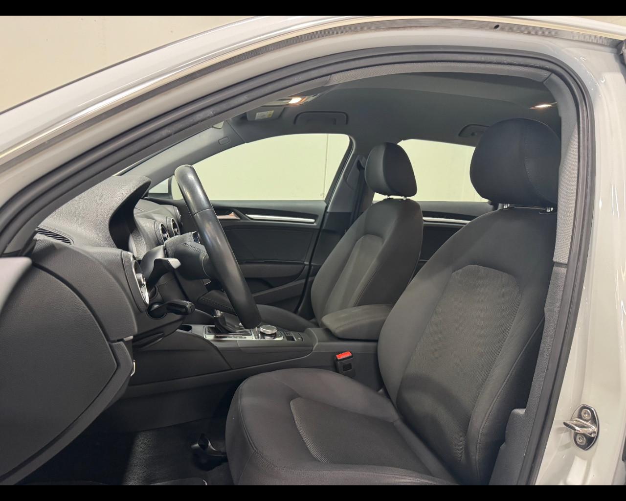 AUDI A3 SPORTBACK 35 TDI S-TRONIC ADMIRED