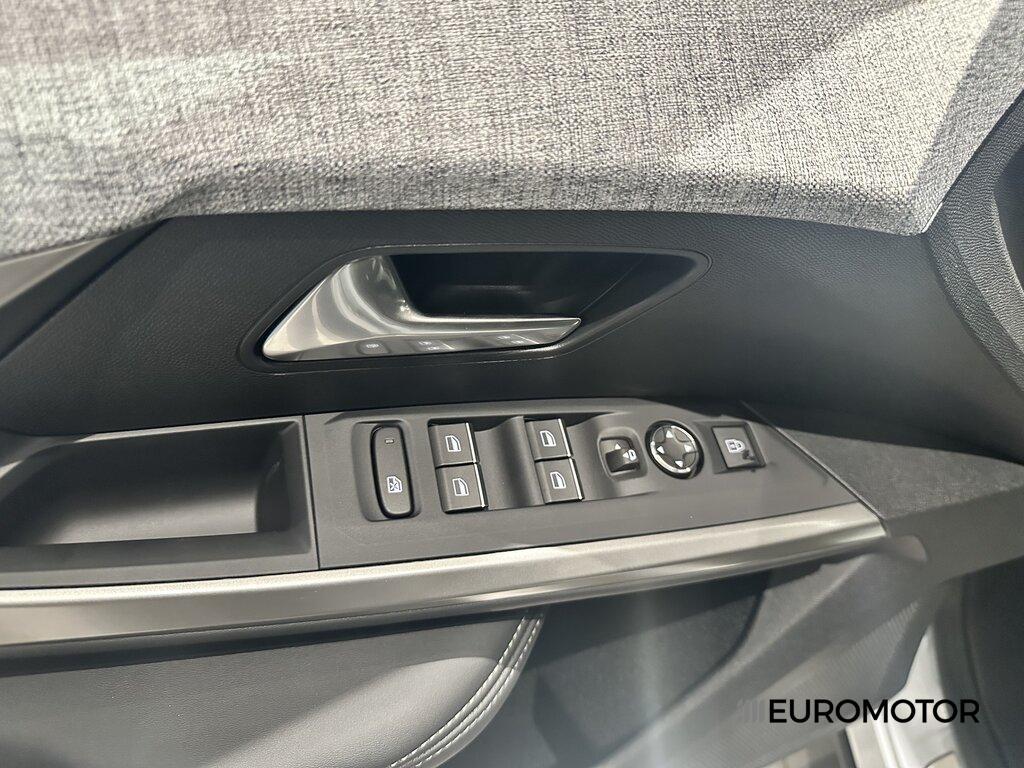 Peugeot 3008 1.2 Hybrid GT e-DCS6