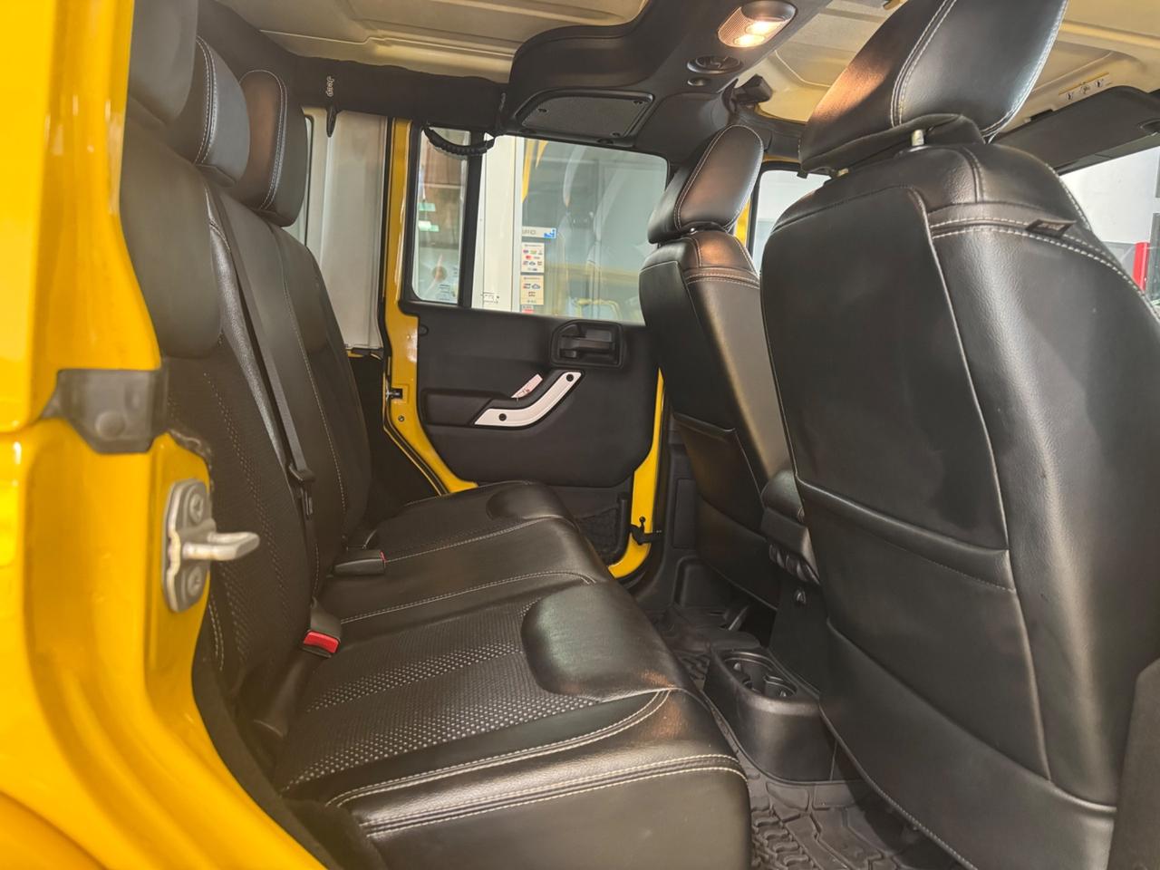 Jeep Wrangler Unlimited 2.8 CRD DPF Sahara